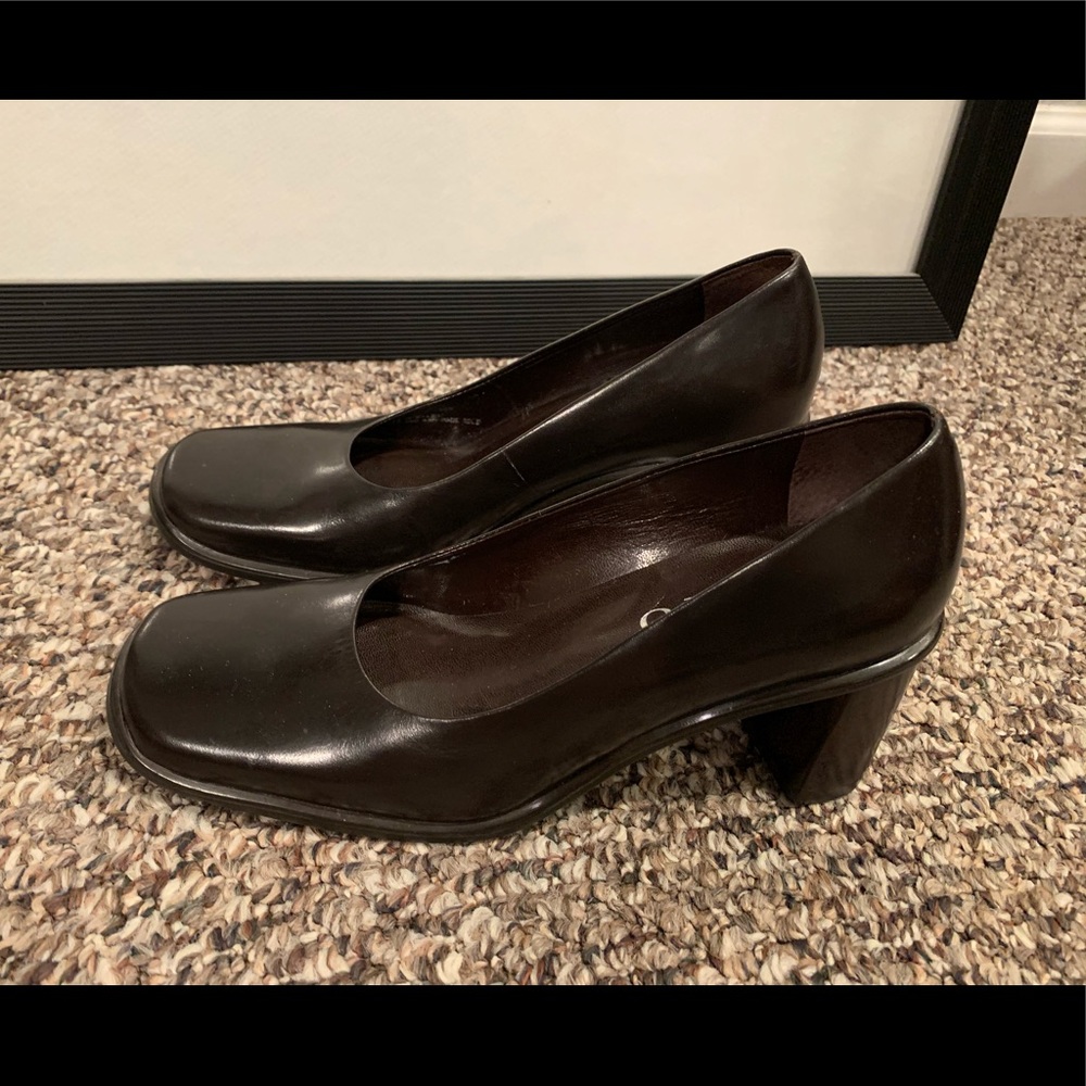 Franco Sarto Dark Brown Platform Heels 2 in Sz: 6